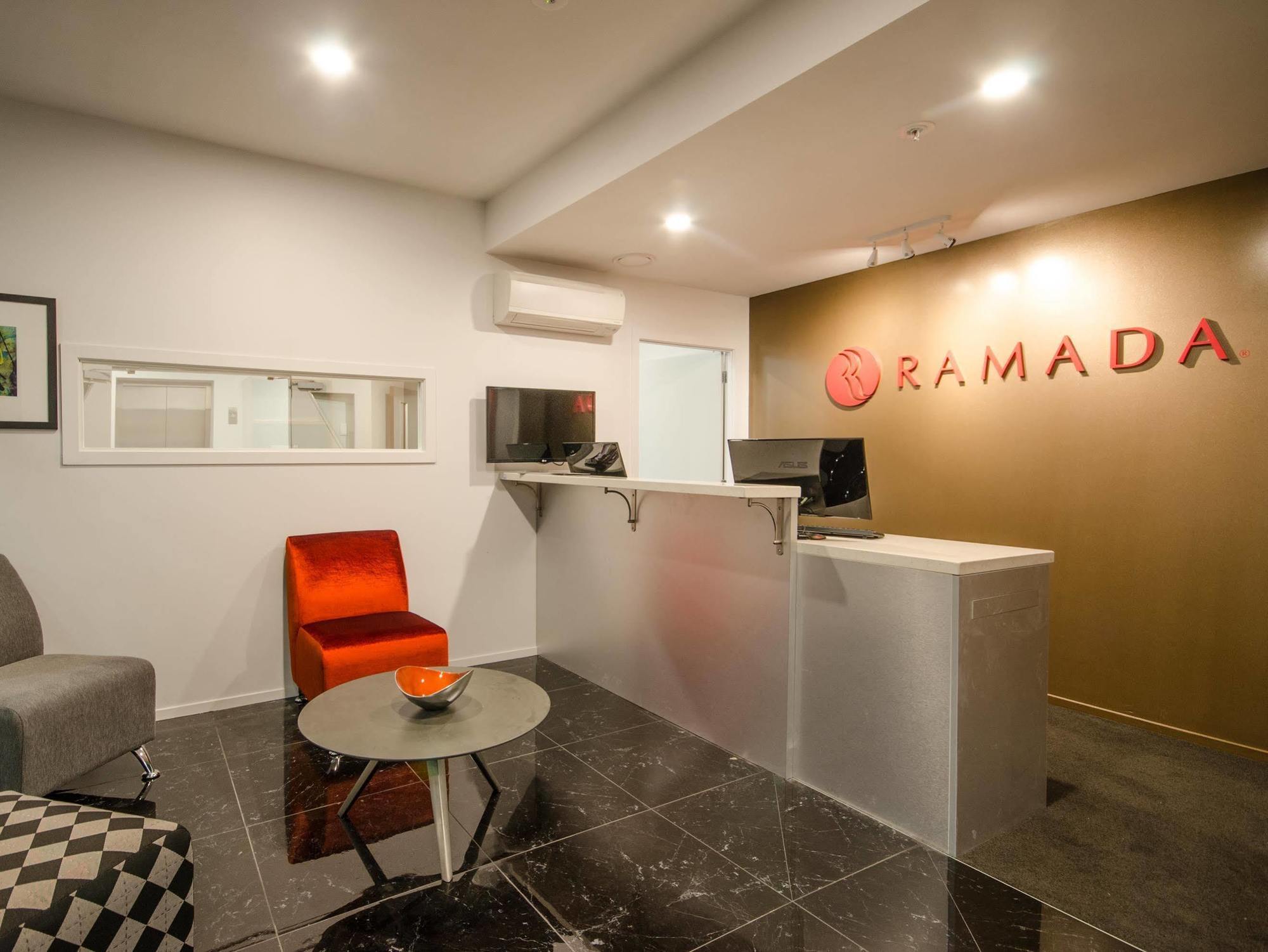 Ramada Suites By Wyndham Auckland - Federal Street Экстерьер фото